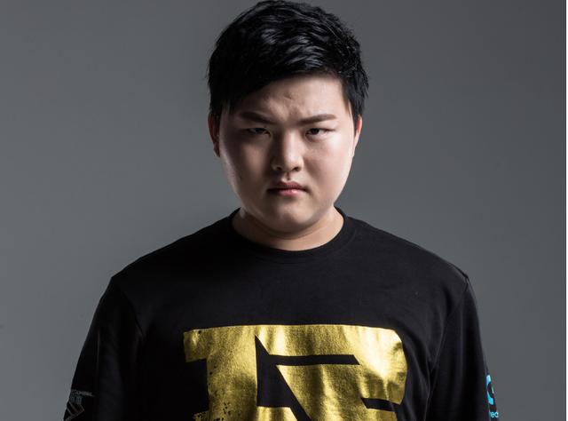 BLAST秋季决赛的冲突 - 队长们抗议在 Astralis 的“紧急替换”；