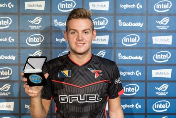 【视频】7月15日LPL夏季赛战果：RNG喜提三连胜，熟悉的TES回来了